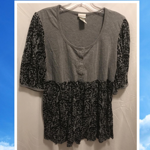 Venezia Tops - Size 14/16W Venezia Top Gray Black Boho Cute
